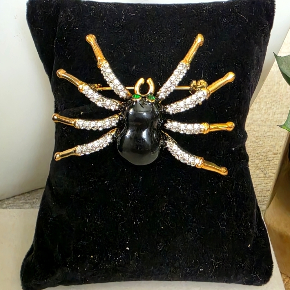 Vintage Brooch Pin Gold Pave Spider with Black Enamel - Picture 1 of 8